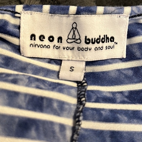 Neon Buddha blue white striped knit top size small - Picture 6 of 8
